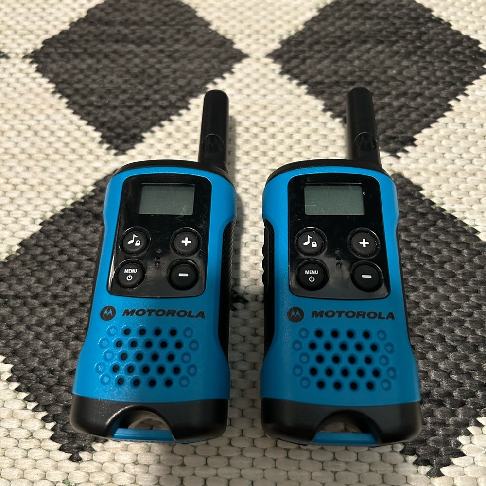 Motorola T100 Talkabout Radios